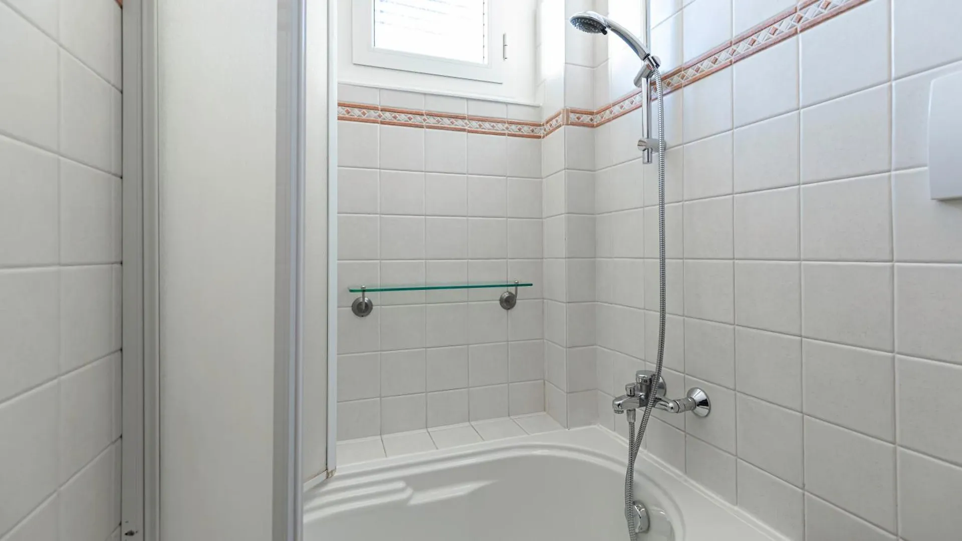 Shanti Apartment Monza