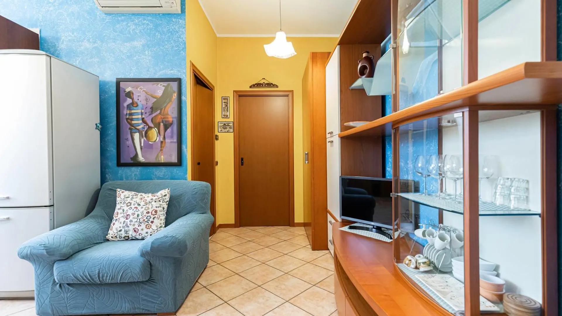 Shanti Apartment Monza