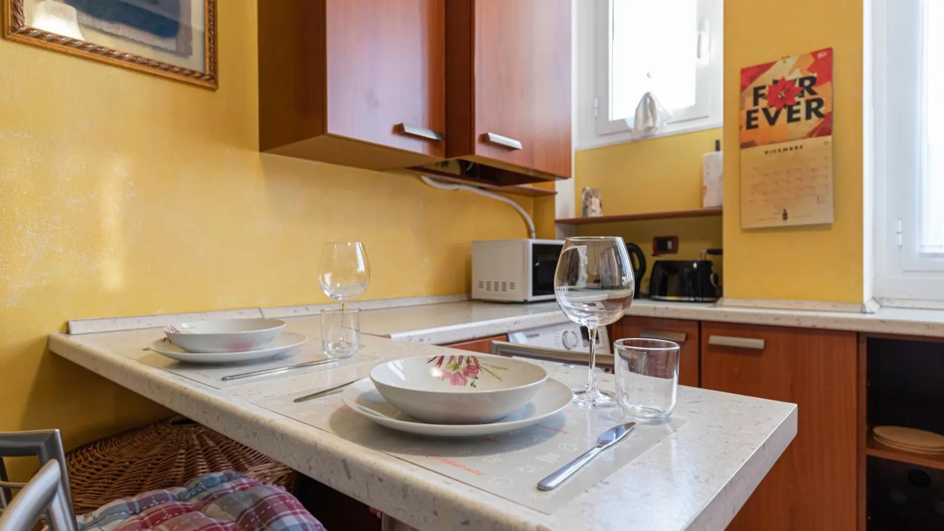 Shanti Apartment Monza