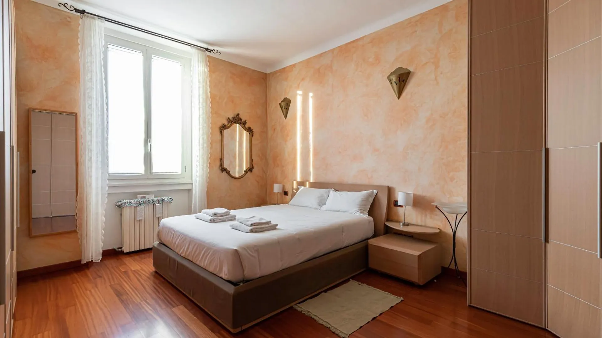 Shanti Apartment Monza